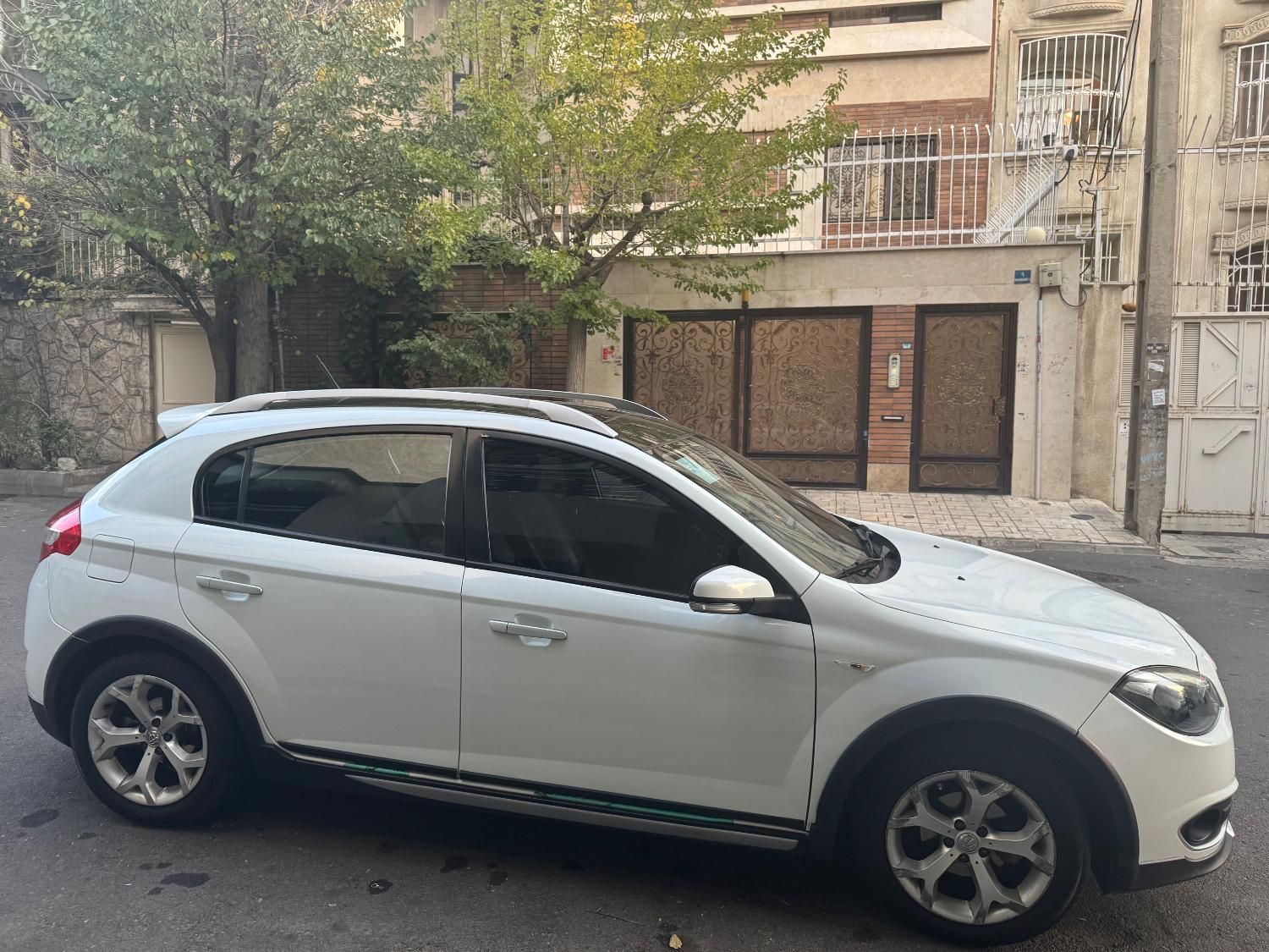 برلیانس کراس اتوماتیک 1650cc، مدل ۱۳۹۷|خودرو سواری و وانت|تهران, بلوار کشاورز|دیوار