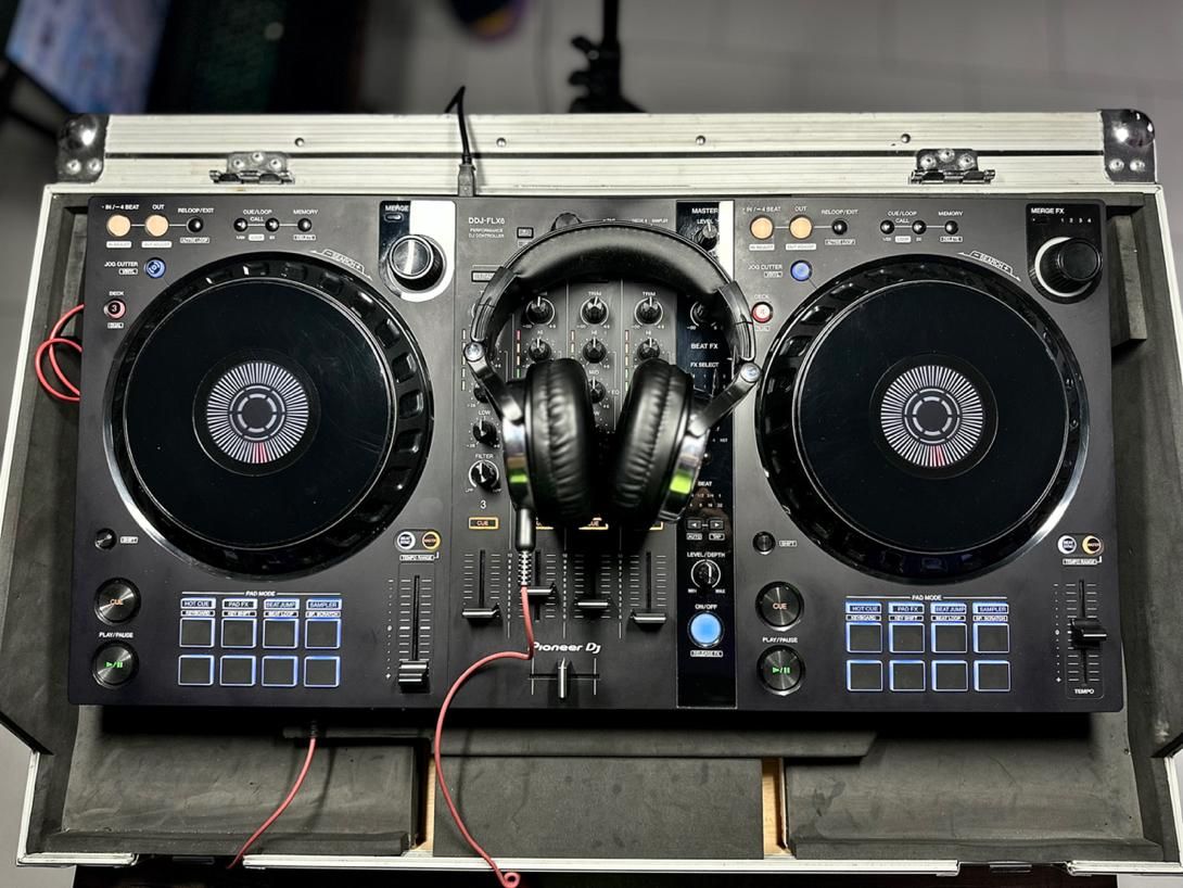 فروش دستگاه دی‌جی Pioneer DDJ-FLX6+هارد کیس+هدفون|خدمات پذیرایی، مراسم|تهران, شهرک پرواز|دیوار