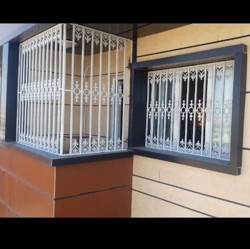 حفاظ پنجره فرفورژه با رنگ و ساخت حفاظ آکاردیونی|مصالح و تجهیزات ساختمان|اصفهان, ملک‌شهر|دیوار