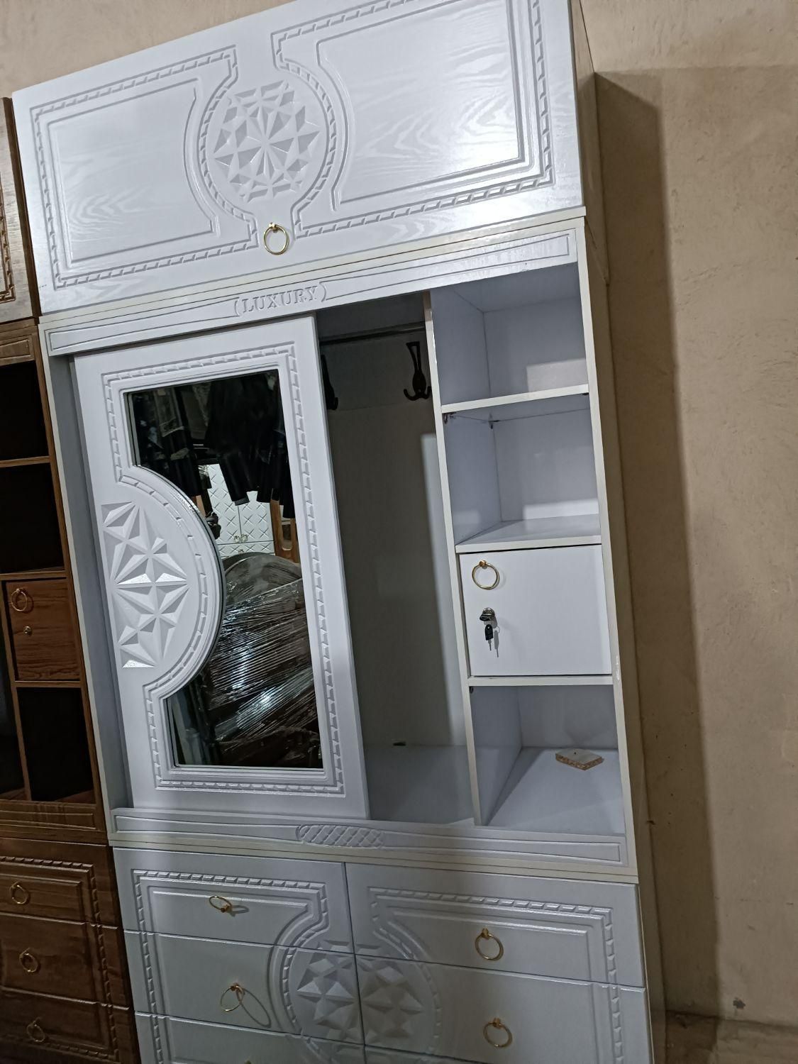 مجموعه کمد سه تکه ریلی وکیوم|جاکفشی، کمد، دراور|یزد, |دیوار