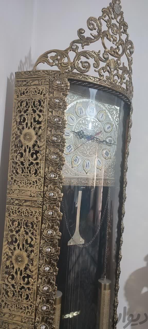 ساعت ایستاده تمام برنز|ساعت دیواری و تزئینی|کرج, شعبان‌آباد|دیوار