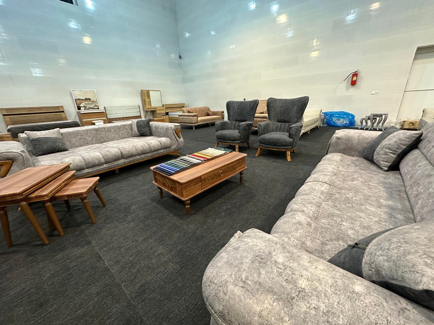 مبل ویولت|مبلمان خانگی و میز عسلی|یزد, |دیوار