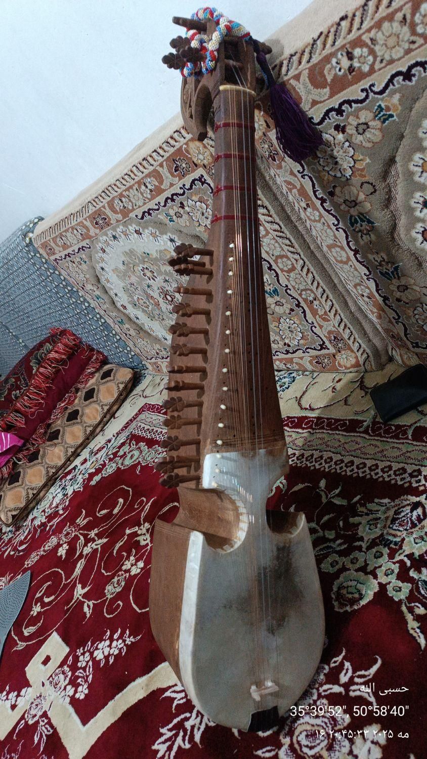 رُباب.|سازهای سنتی|شهریار, |دیوار