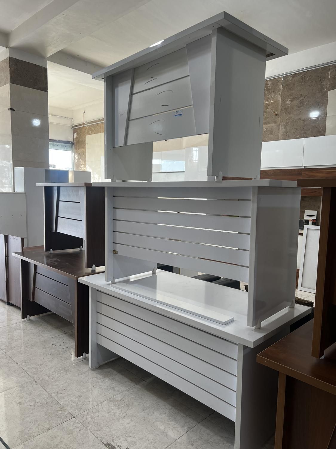 میز / میز مدیریت / میز تحریر|دفتر کار|کرج, کمال‌شهر|دیوار