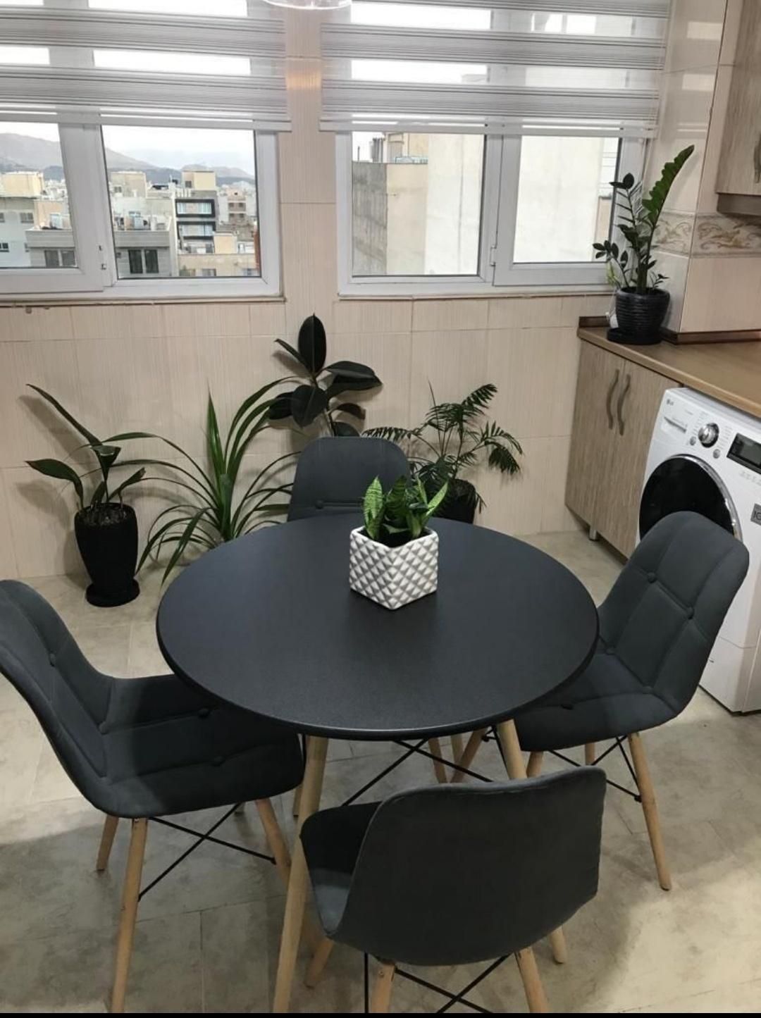 صندلی مهرانی|میز و صندلی غذاخوری|سنندج, |دیوار