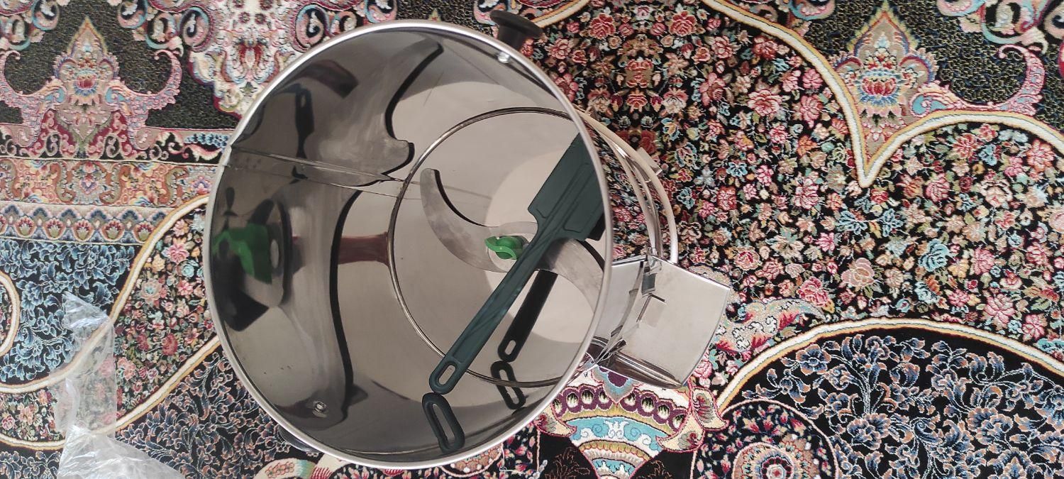 سبزی خورد کن|خردکن، آسیاب، غذاساز|فولادشهر, C4|دیوار