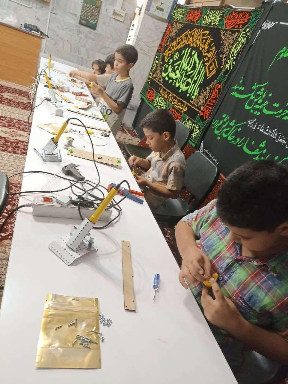 آموزش رباتیک، الکترونیک، مکانیک و.. به دانش آموزان|خدمات آموزشی|تهران, شمیران‌نو|دیوار