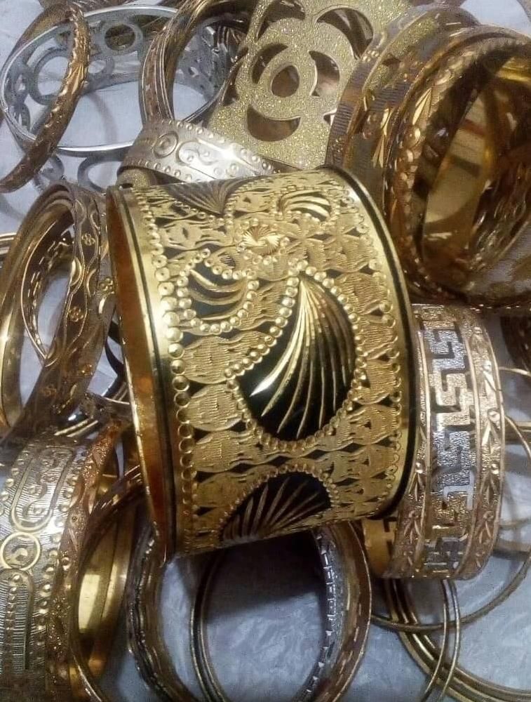 بدلیجات رنگ ثابت النگو گوشواره حلقه انگشتری زنجیری|بدلیجات|بندر ماهشهر, |دیوار