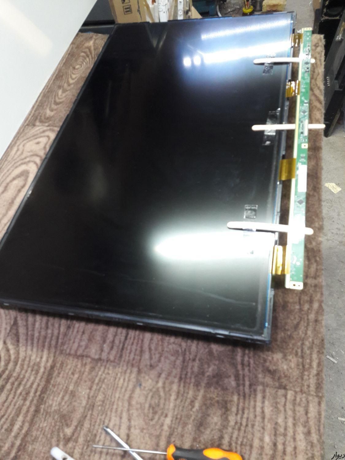 تعمیرات‌تلویزیون‌LED/LCDدرمحل|خدمات پیشه و مهارت|رشت, معلم|دیوار