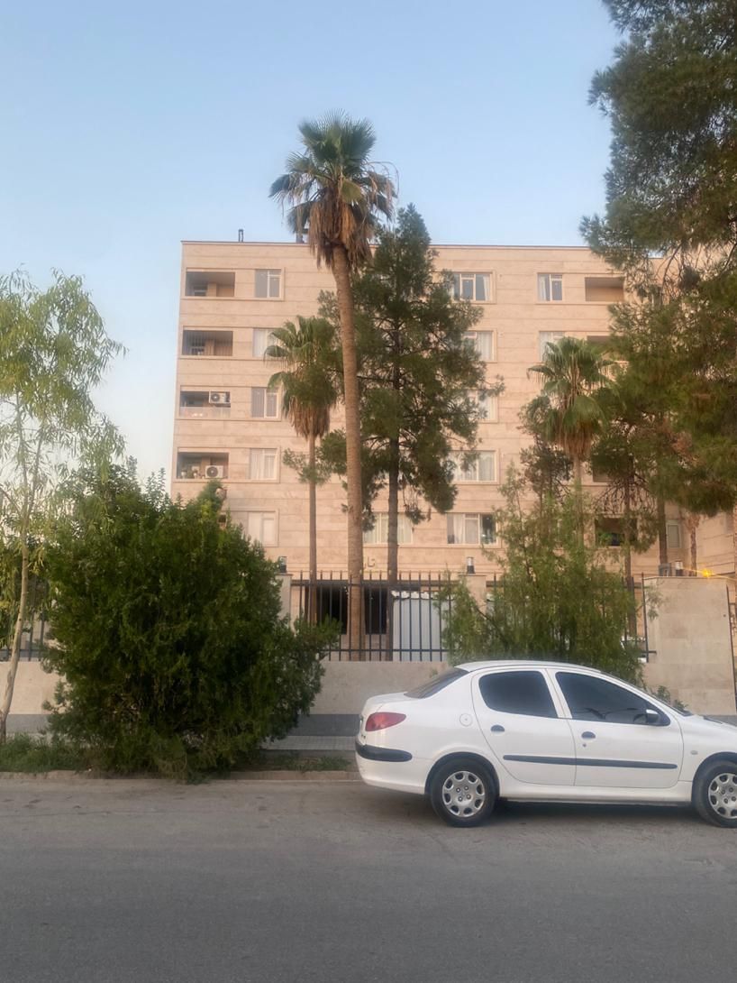 فروش آپارتمان ۱۰۵ متری ۱ خوابه وام دار|فروش آپارتمان|شیراز, پودنک|دیوار