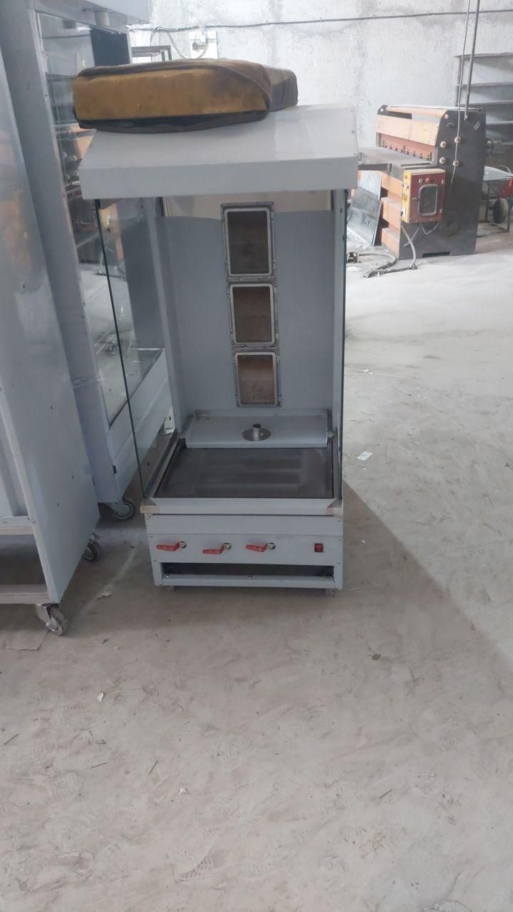 شاورما/کباب ترکی/جوجه گردان/فرساندویچی/گرمکن|کافیشاپ و رستوران|قشم, |دیوار