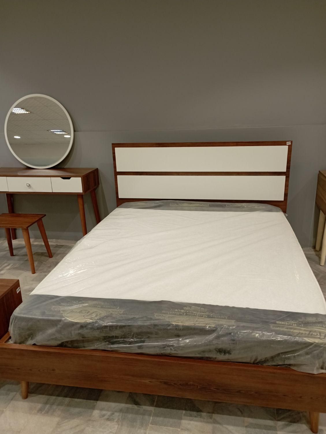 تخت و سرویس خواب دونفره کد 1213|تخت و سرویس خواب|مشهد, آزادشهر|دیوار