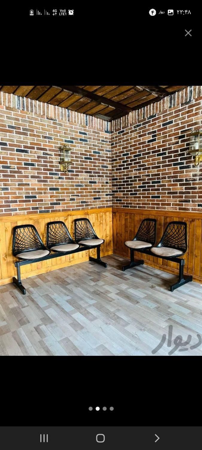 صندلی چسبیده بهم شاخه برگی.صندلی مطب.|صندلی و نیمکت|ماهدشت, |دیوار