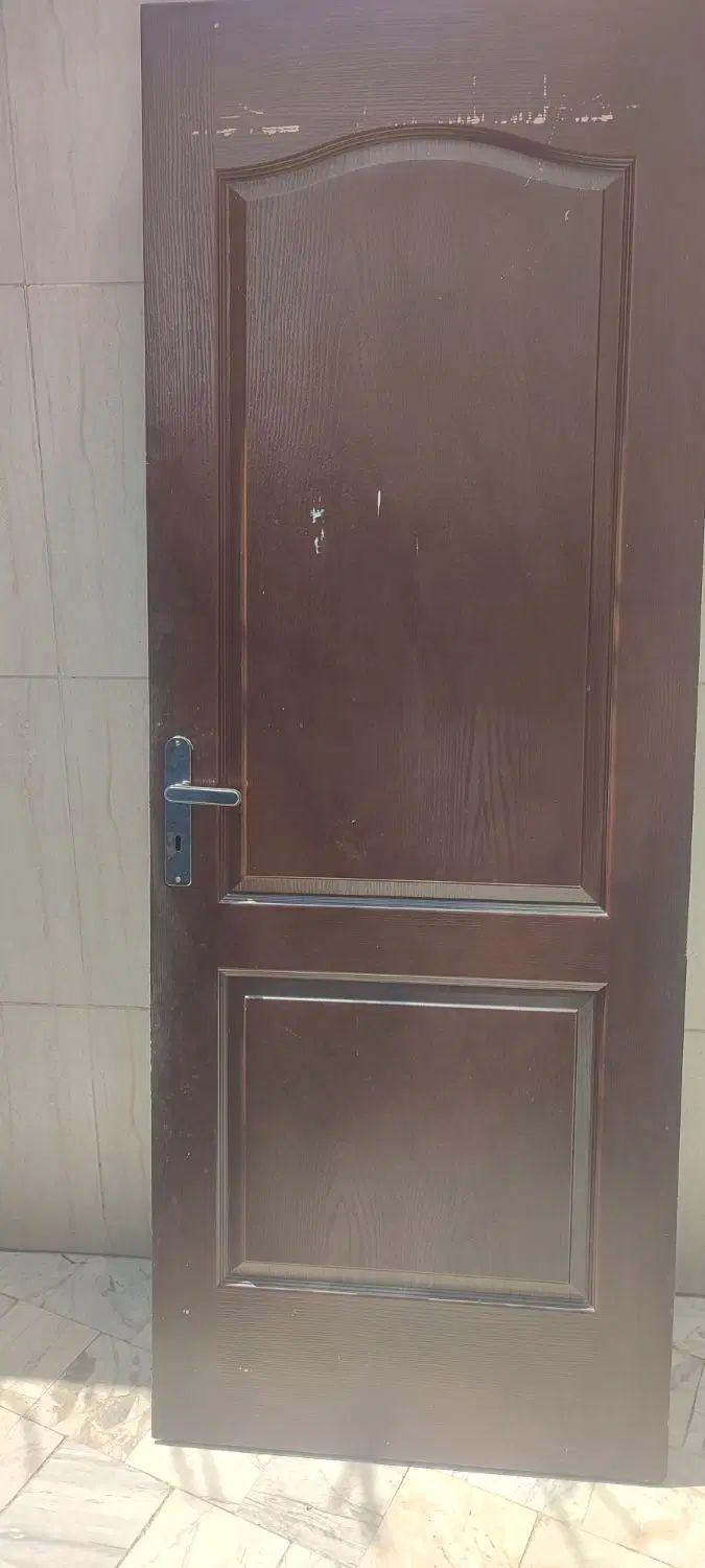 در‌ب‌چوبی‌‌کاملا‌سالم‌یکی‌چپودیگری‌راست‌باز‌شو|مصالح و تجهیزات ساختمان|تهران, صاحب الزمان|دیوار