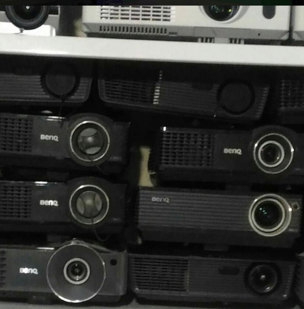 ویدیو پروژکتور سینمای خانگی تصویر بزرگ ال سی دی|تلویزیون و پروژکتور|شیراز, زرهی|دیوار