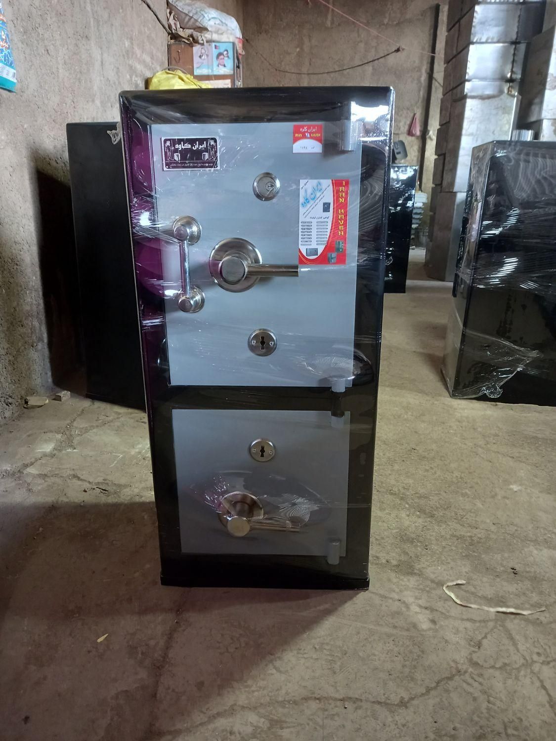 گاوصندوق دسگیره‌ پنچ‌پره‌ گنجینه|ابزارآلات|اسلام‌شهر, |دیوار