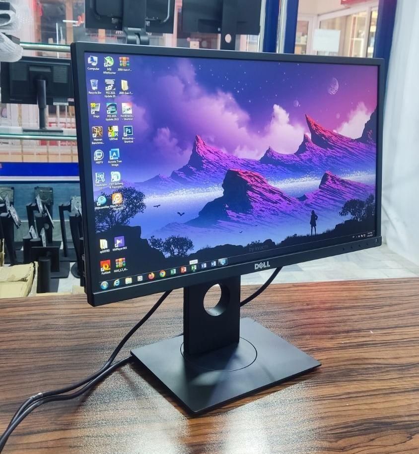 مانیتور دل DELL LED 22 IPS HDMI پایه آسانسور|قطعات و لوازم جانبی رایانه|قم, صفائیه|دیوار