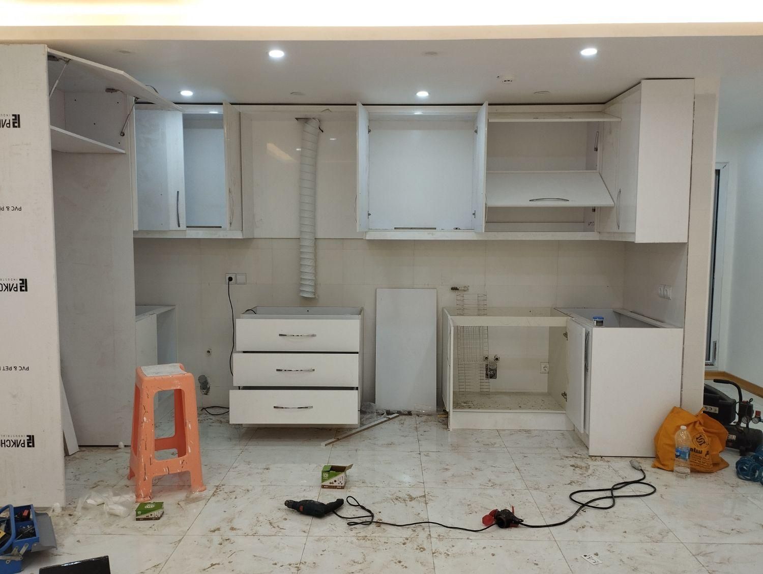 تعمیرات کابینت و کمد دیواری|خدمات پیشه و مهارت|بندرعباس, |دیوار