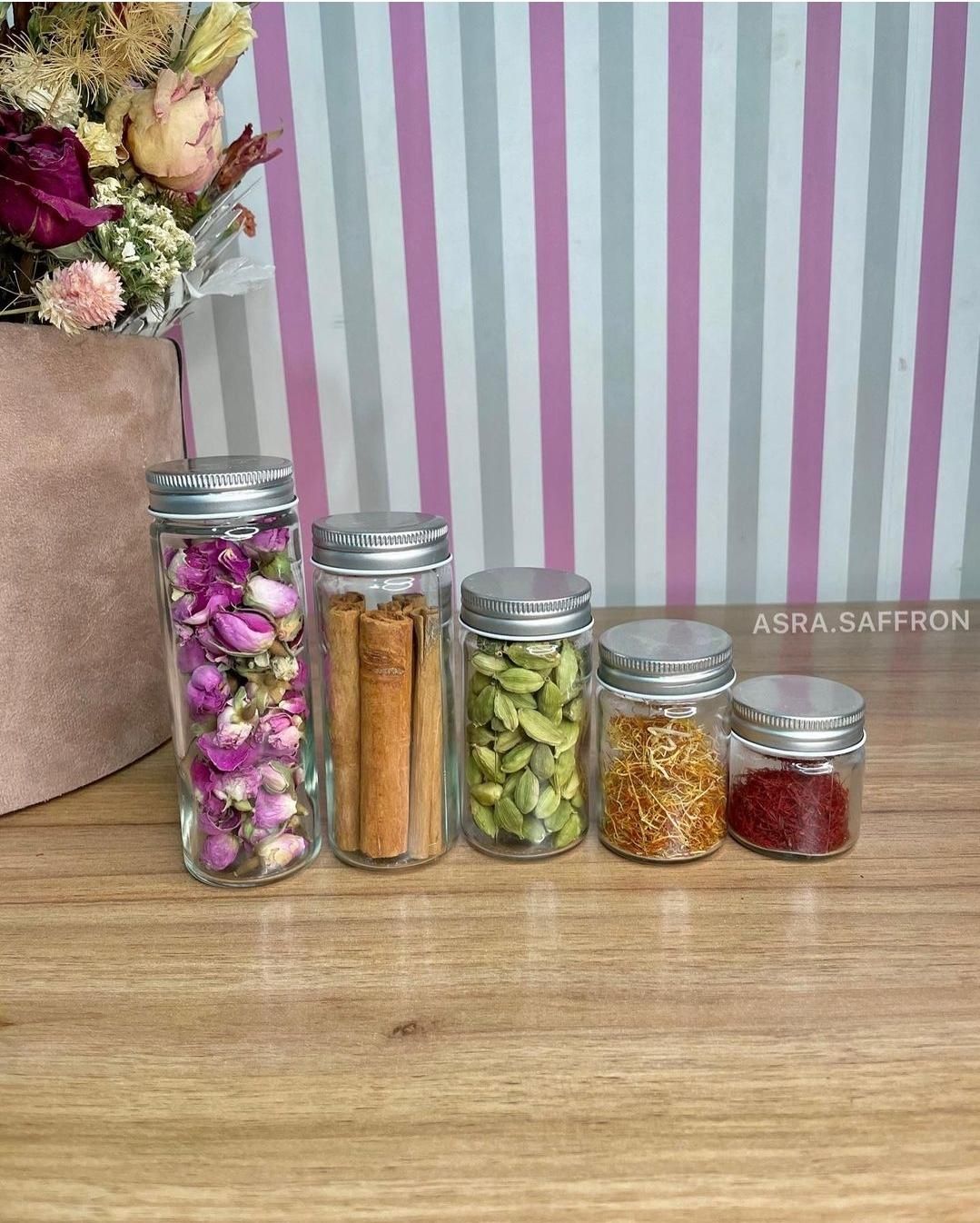 جا ادویه مکارتی شیشه بانکه ظرف حبوبات کتیبه ای|ظروف نگهدارنده، پلاستیکی، یک‌بارمصرف|تهران, علی‌آباد|دیوار