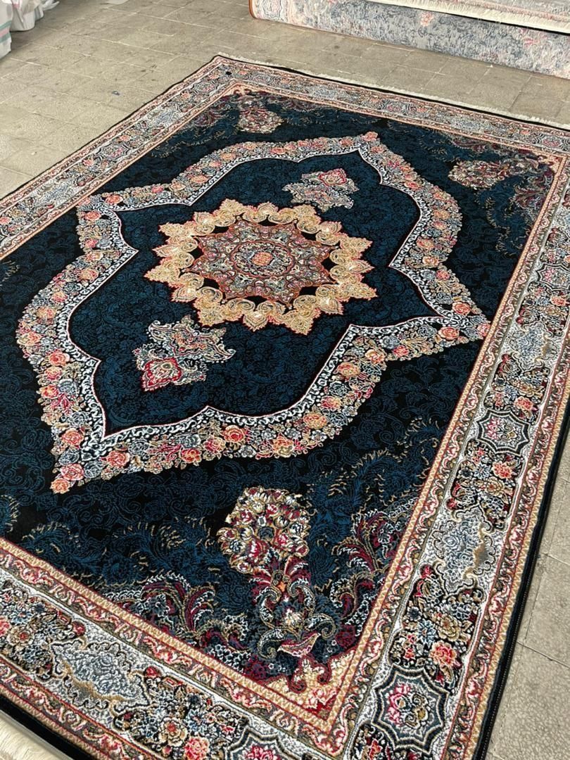 فرش نگین مشهد طرح هفتصد شانه|فرش|شهریار, |دیوار