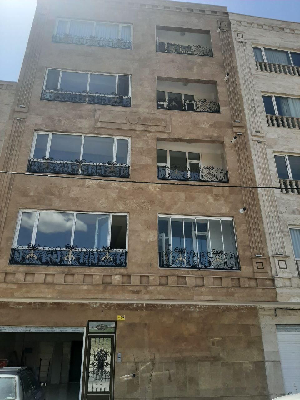 تولید و پخش شیشه های بالکن کشویی|خدمات پیشه و مهارت|زنجان, |دیوار