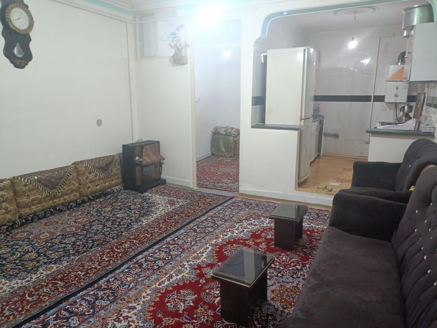 سویت سوییت دربست با پارکینگ سرپوشیده|اجارهٔ کوتاه‌مدت آپارتمان و سوئیت|سنندج, |دیوار