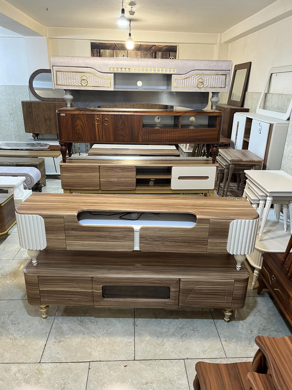 میز تلویزیون طرح گلایل تولیدمیلانو497|میز تلویزیون|تبریز, |دیوار