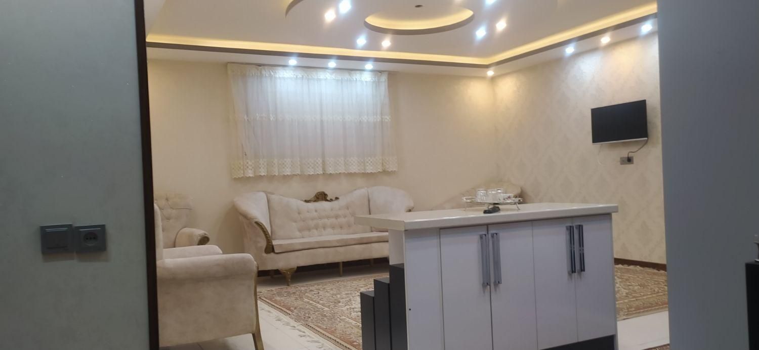 سوییت مبله نوساز با پارکینگ در یزد|اجارهٔ کوتاهمدت آپارتمان و سوئیت|یزد, |دیوار