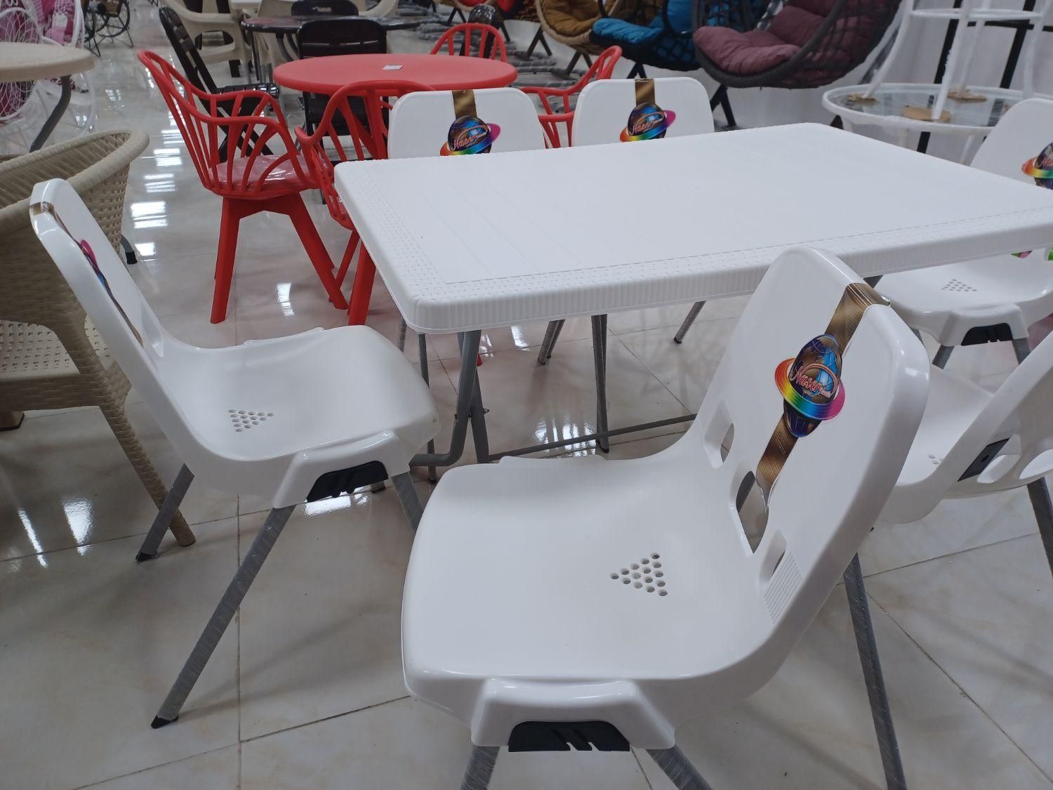 صندلی انتظار/همایش/نیمکت/پلاستیکی/جیگرکی مدل لوئیز|مبلمان اداری|چهارباغ, |دیوار