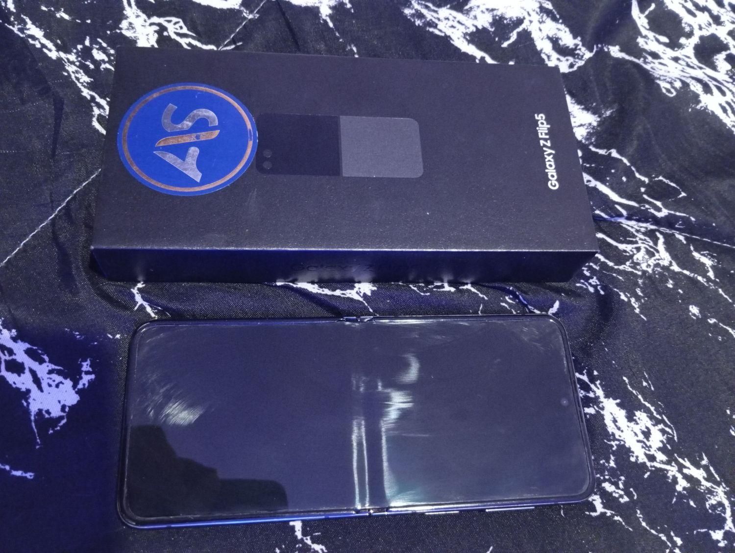 سامسونگ Galaxy Z Flip5 با حافظهٔ ۵۱۲ گیگابایت|موبایل|تهران, خواجه نظام الملک|دیوار