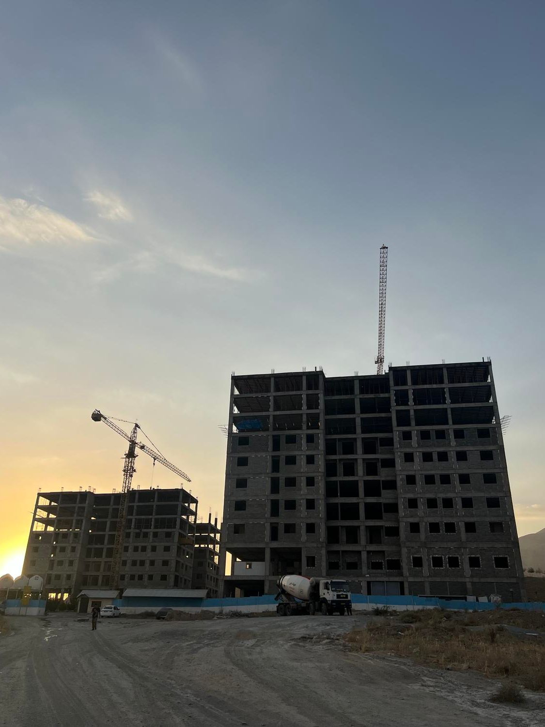 آپارتمان ۸۰متری در فروش پروژه گل نرگس بانک کشاورزی|پیشفروش املاک|تهران, چیتگر جنوبی|دیوار