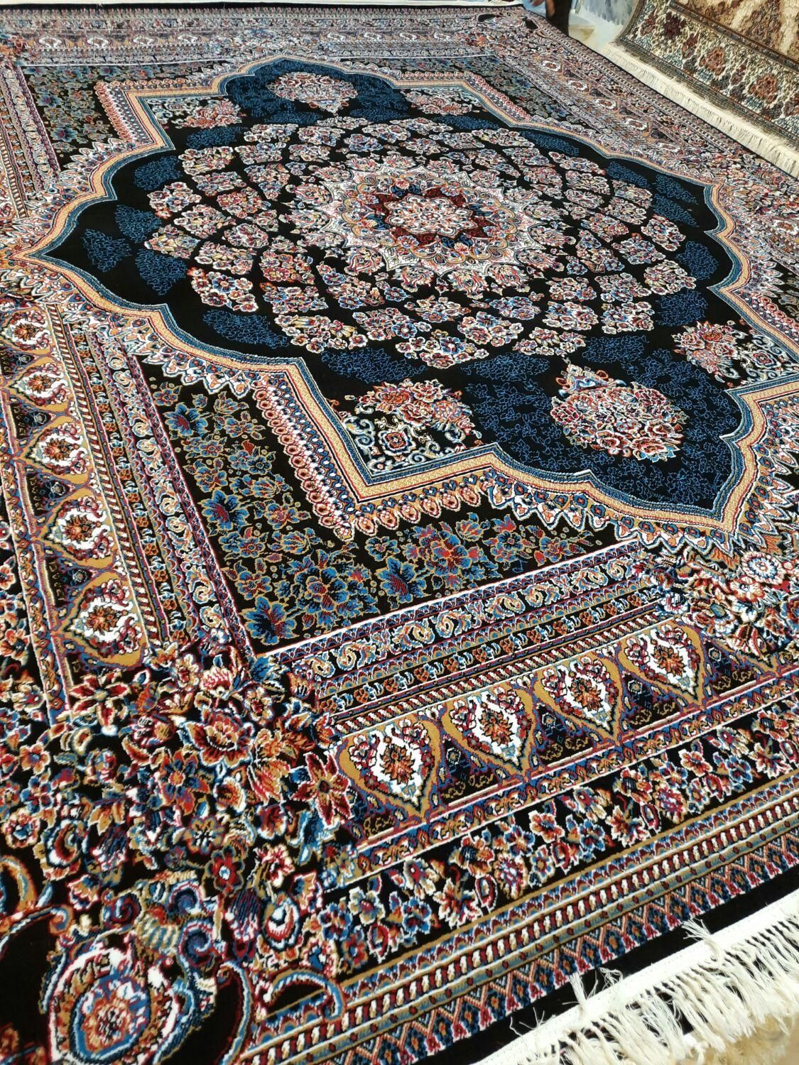 فرش ریزبافت۱۲متری نخ **طرح جدید**|فرش|مشهد, ایثارگران|دیوار