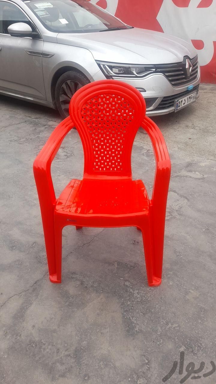 انفجار در صندلی|صندلی و نیمکت|شوشتر, |دیوار