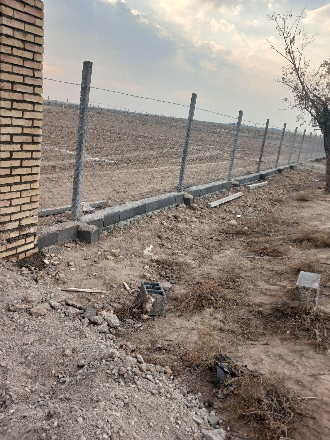 پایه بتونی فنس کشی|خدمات پیشه و مهارت|قرچک, حسنک|دیوار