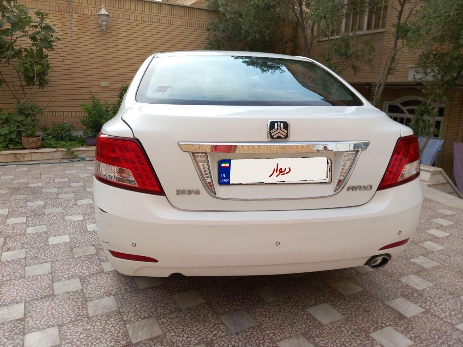 آریو اتوماتیک 1600cc، مدل ۱۳۹۶|خودرو سواری و وانت|کاشان, بهشتی|دیوار