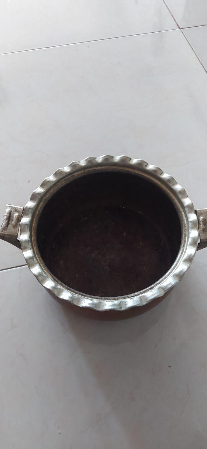 یک عدد قابلمه مسی|ظروف پخت‌وپز|اصفهان, گلستان|دیوار