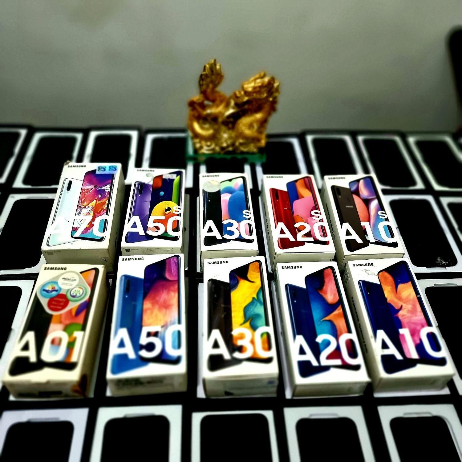 ال سی دیlcd j410j4plus A11 A51 j5pro A13 A52السیدی|لوازم جانبی موبایل و تبلت|تهران, فلسطین (میدان انقلاب)|دیوار