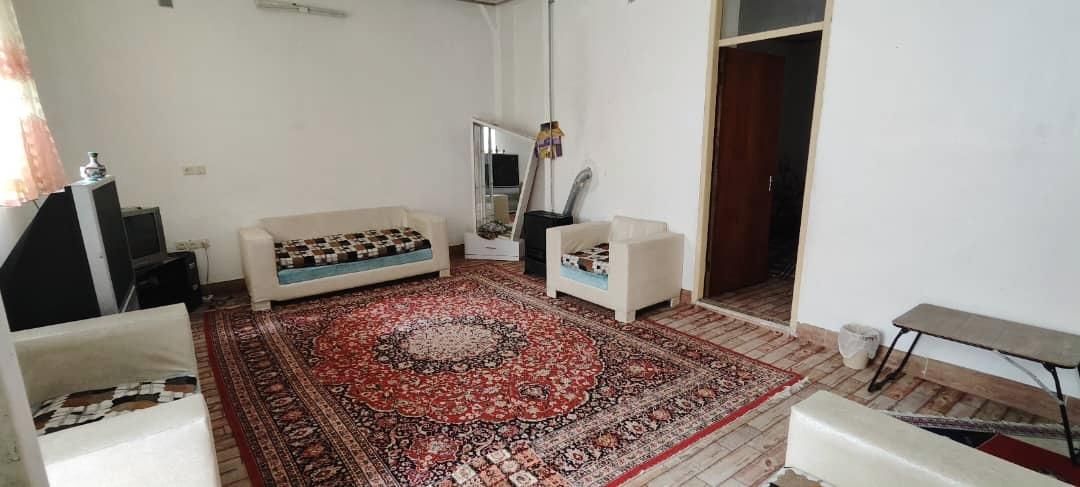 اجاره منزل مبله مرکزشهر با پارکینگ،طبقه همکف|اجارهٔ کوتاه‌مدت آپارتمان و سوئیت|شیراز, بازار|دیوار