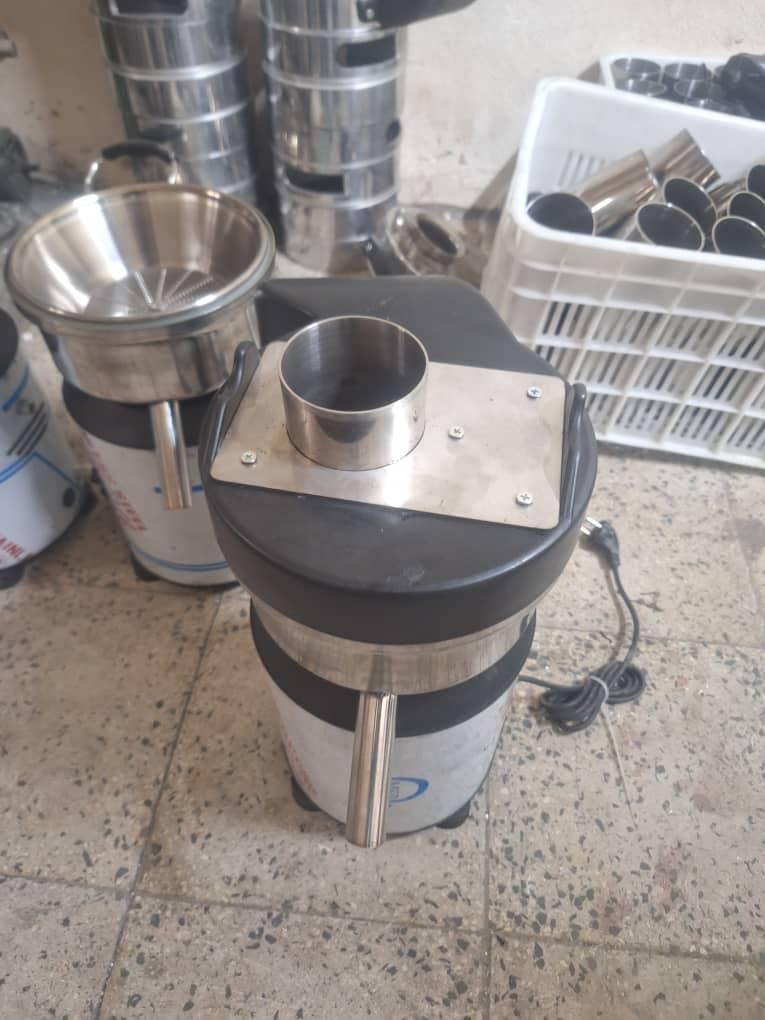آبمیوه گیری صنعتی یک اسب یکونیم و سه اسب|آبمیوه‌گیر و آب‌مرکبات‌گیر|تهران, بهمن یار|دیوار