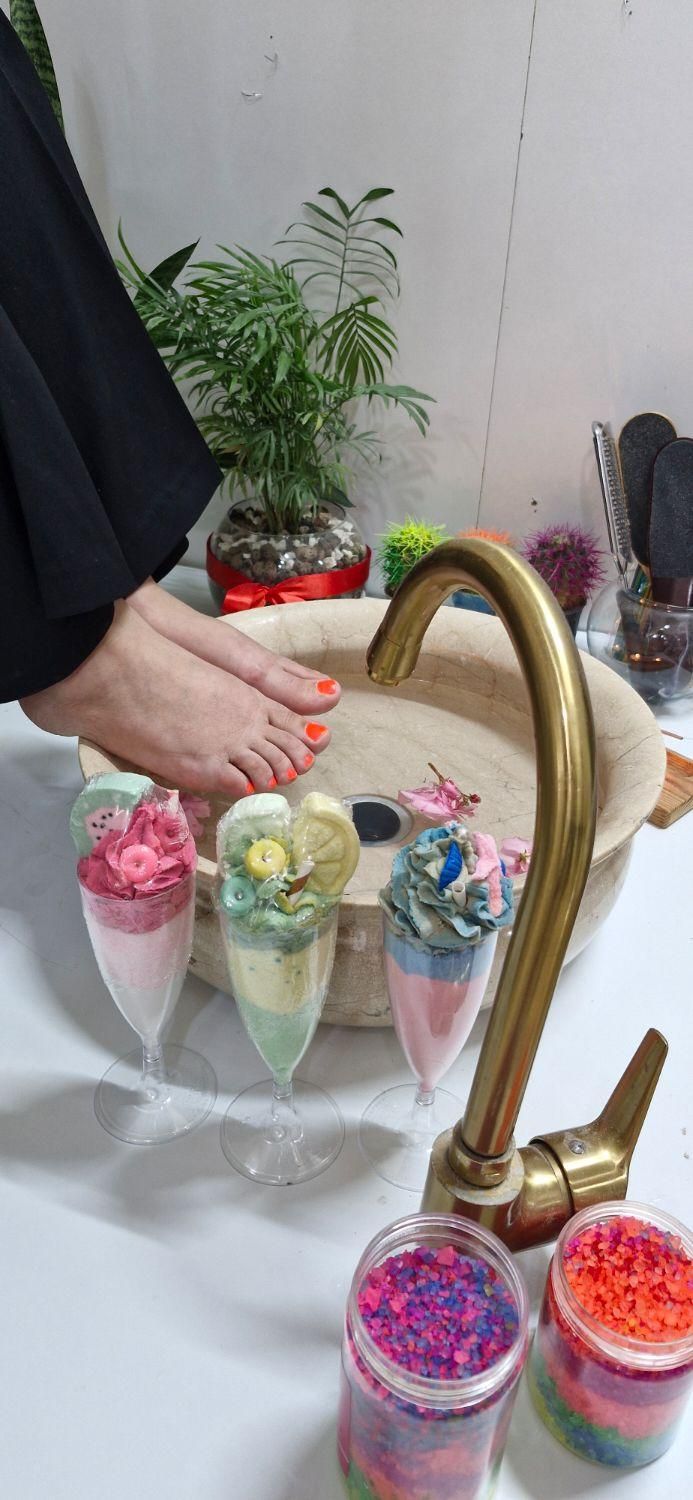 اپیلاسیون وکس صورت پدیکورپا|خدمات آرایشگری و زیبایی|گرگان, |دیوار