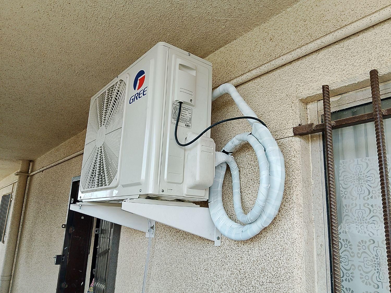 نصب و تعمیر و شارژ گاز کولرگازی و یخچال و داکت|خدمات پیشه و مهارت|تهران, تهران‌سر|دیوار