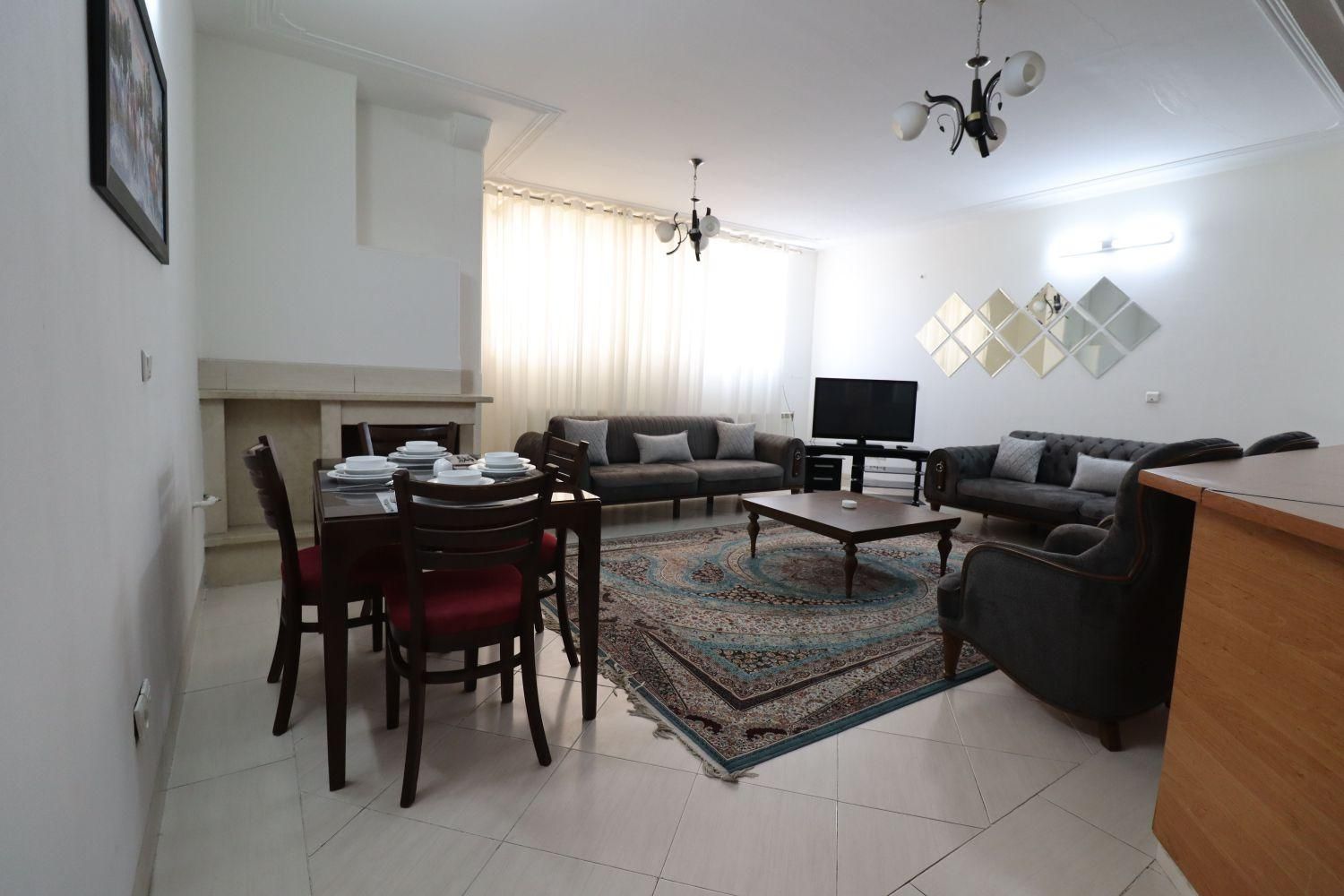 اجاره آپارتمان مبله ۱۲۰ متری در خیابان فرهنگ شهر|اجارهٔ کوتاهمدت آپارتمان و سوئیت|شیراز, فرهنگ شهر|دیوار