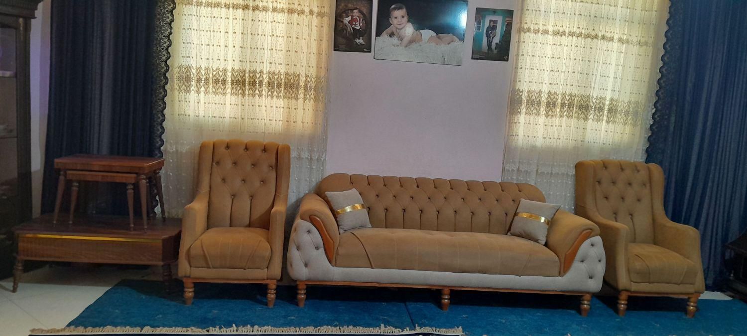 مبل تمیز راحتی|مبلمان خانگی و میز عسلی|محمدشهر, |دیوار