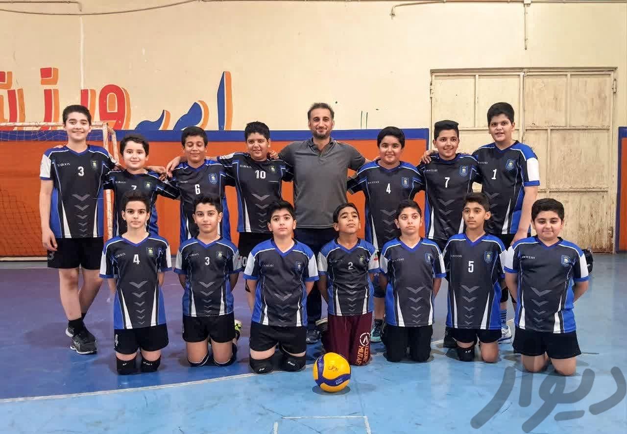 آموزش والیبال پسران باشگاه رویش|خدمات آموزشی|اهواز, نادری|دیوار