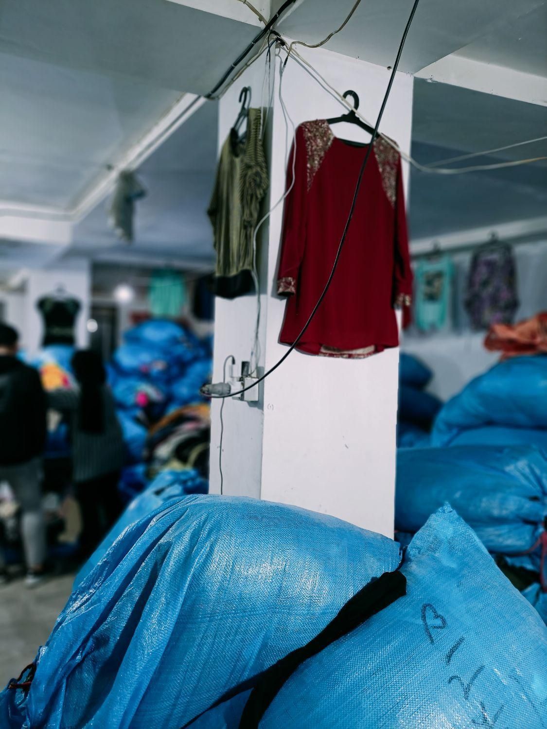 لباس تاناکورا عمده|لباس|قدس, |دیوار