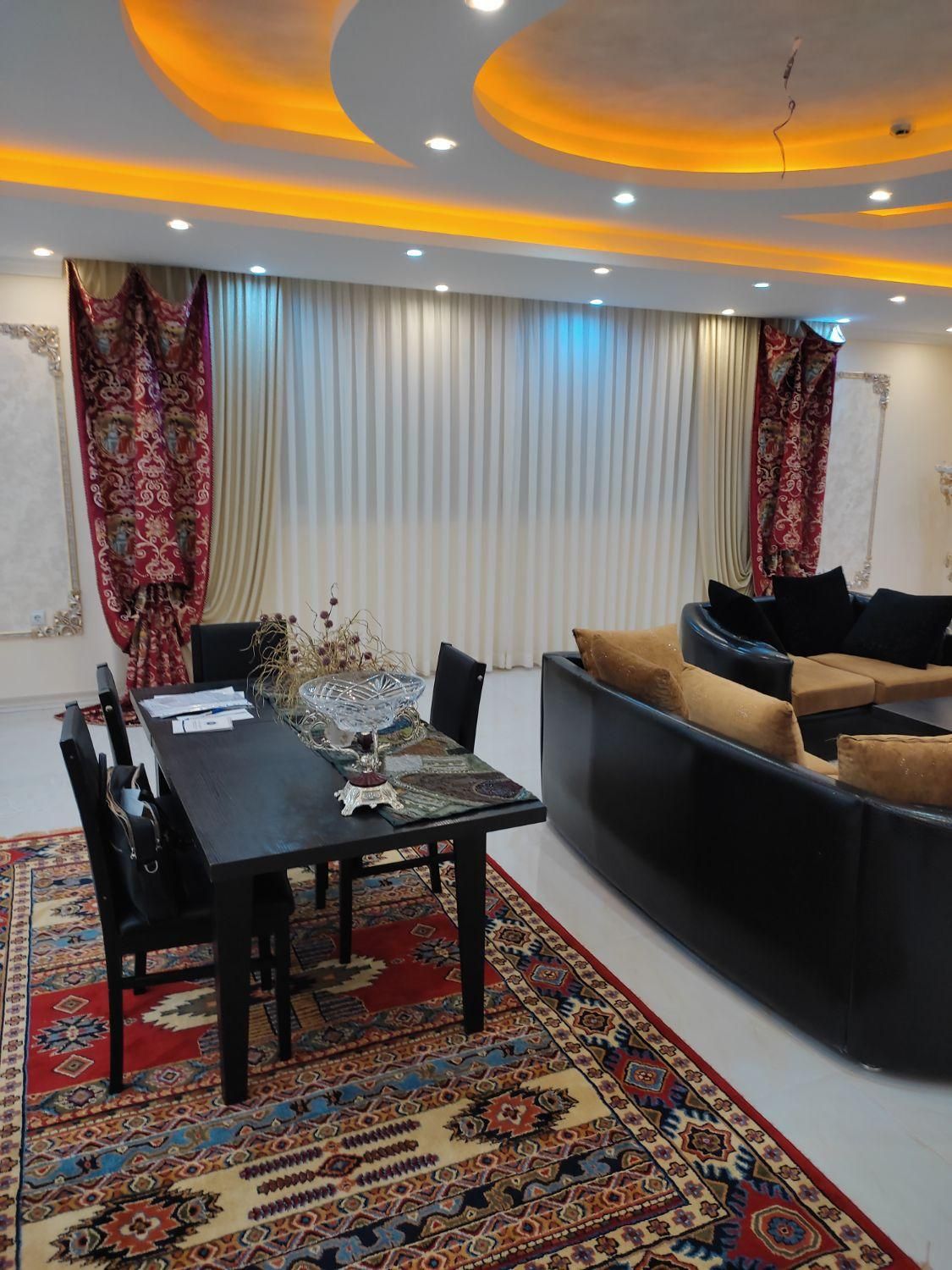 انواع پارچه پرده و خدمات دوخت و نصب|پرده، رانر، رومیزی|مشهد, طلاب|دیوار