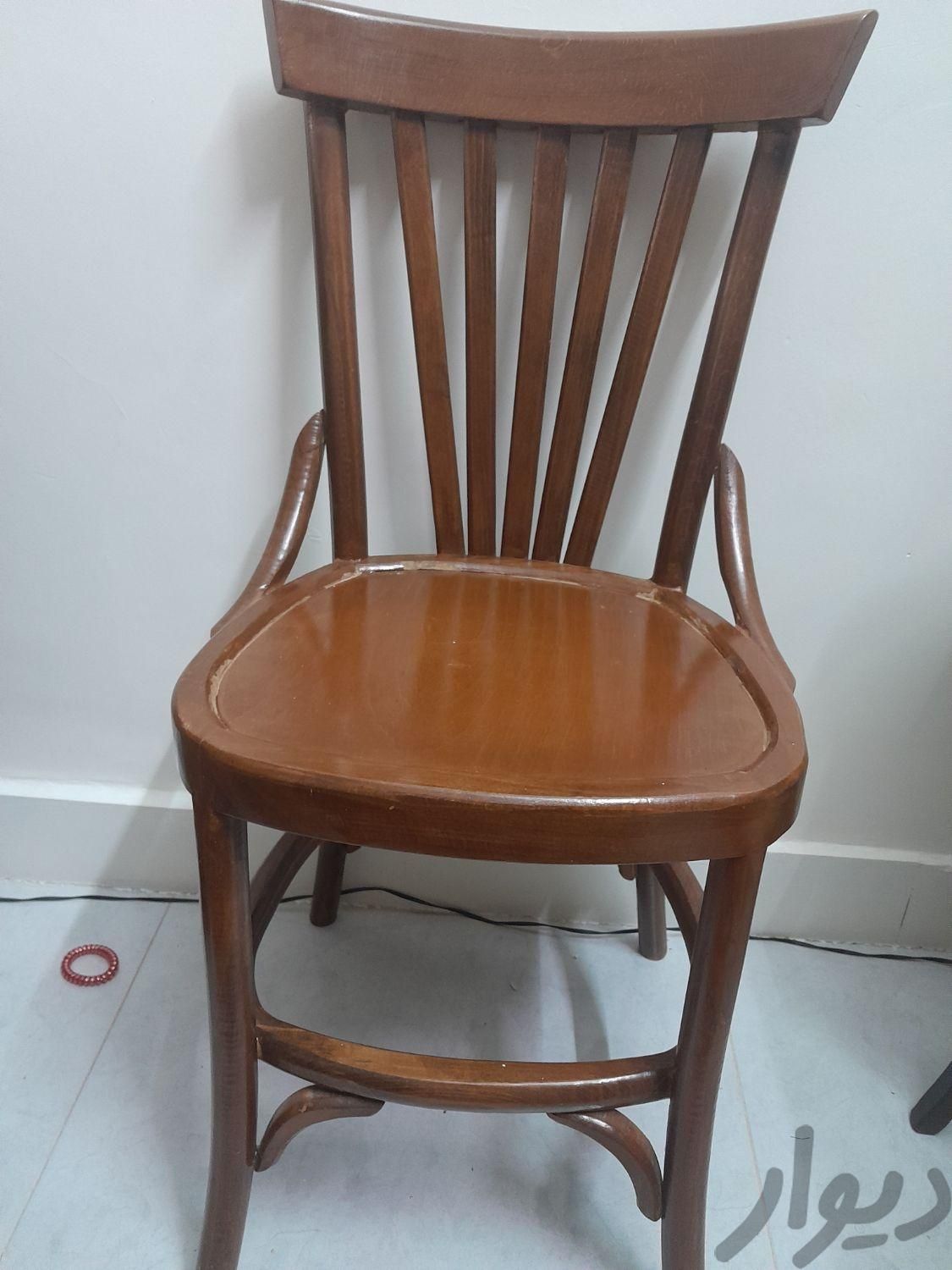 صندلی چوبی|صندلی و نیمکت|بروجرد, |دیوار