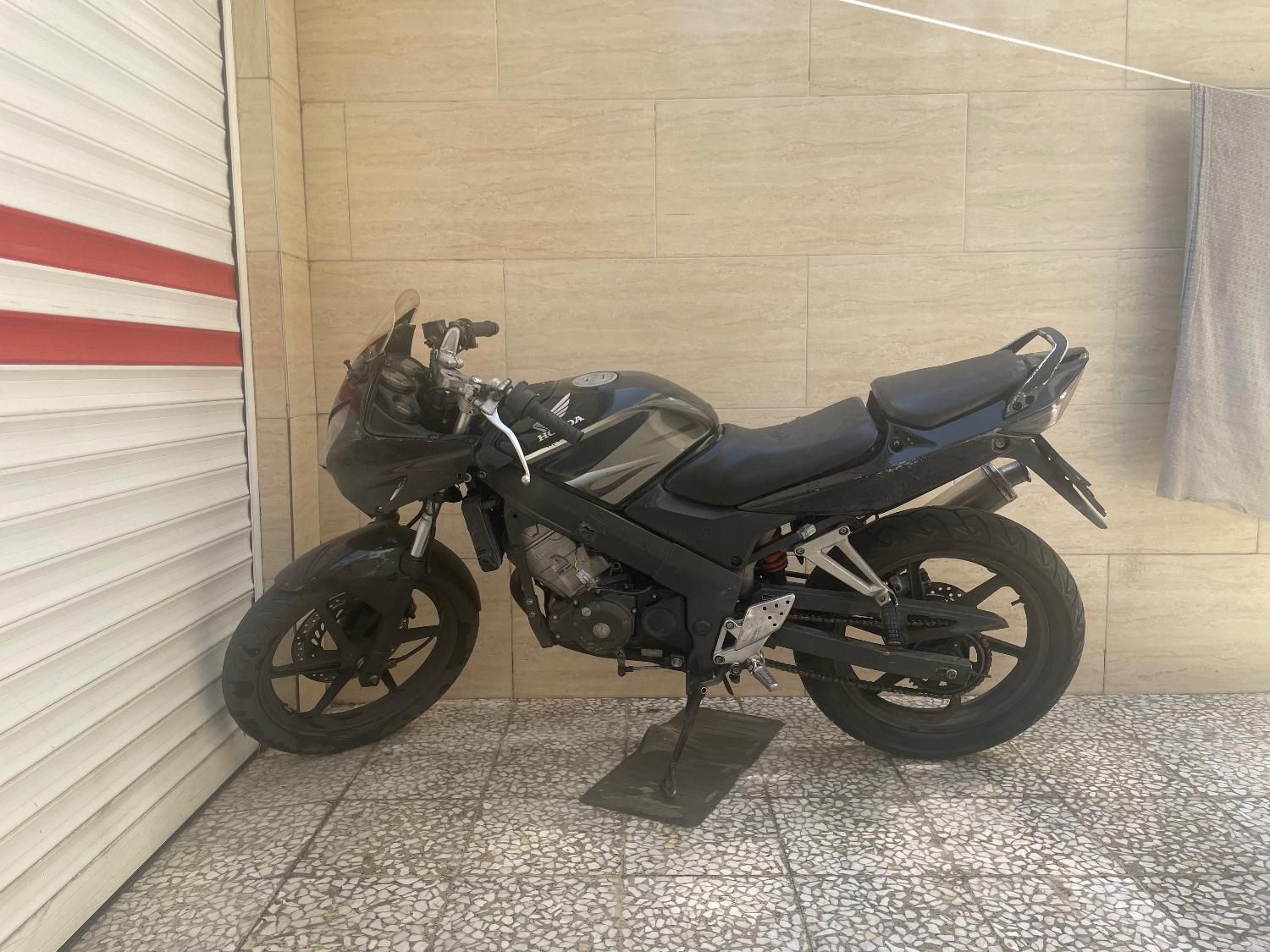 Honda CBR 150 مدل 89|موتورسیکلت|تهران, عبدل‌آباد|دیوار