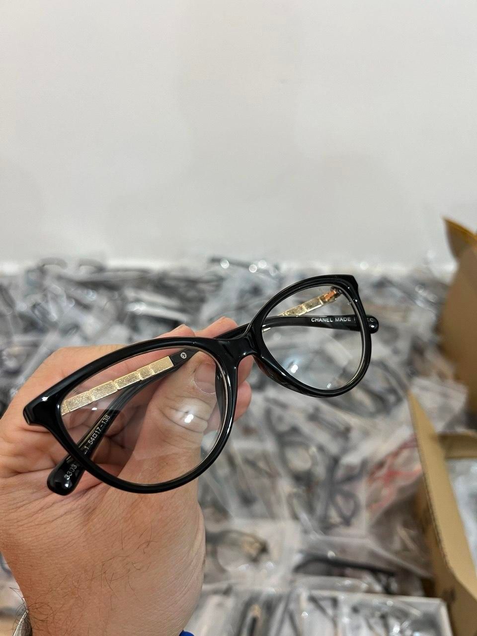 فریم عینک طبی به همراه ساخت انواع عدسی|زیورآلات و اکسسوری|بوشهر, |دیوار