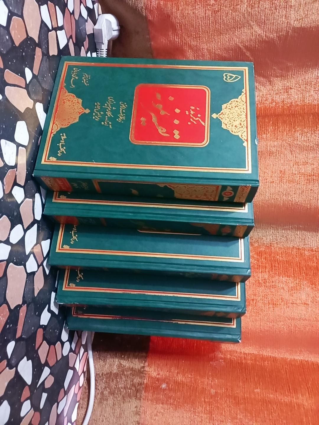 کتاب ۵جلد تفسیر نمونه|کتاب و مجله مذهبی|مشهد, محمدآباد|دیوار